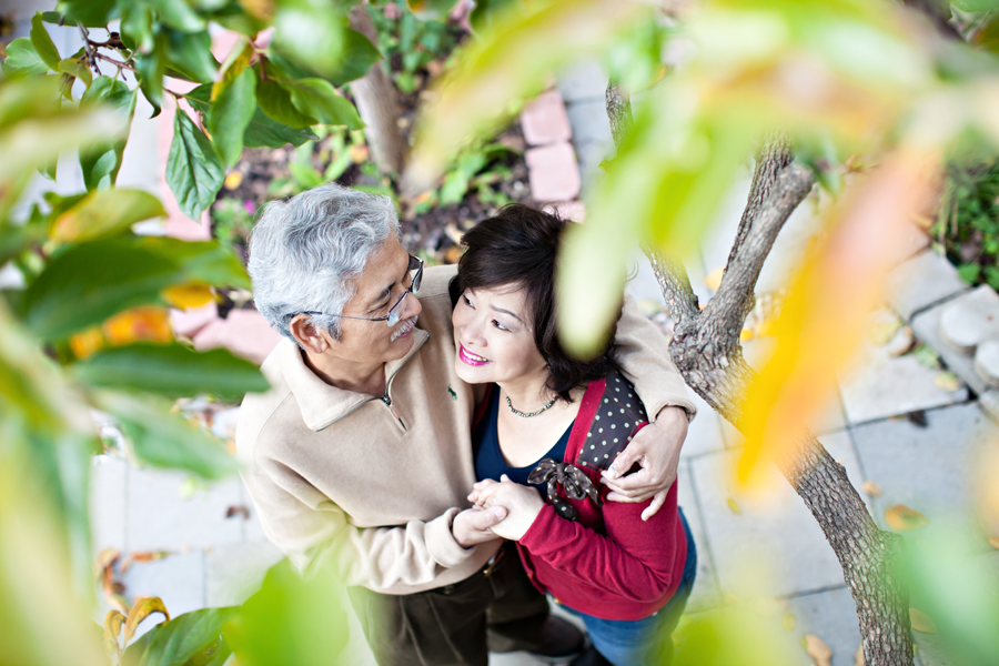 Under the persimmon tree for love shoot portraits