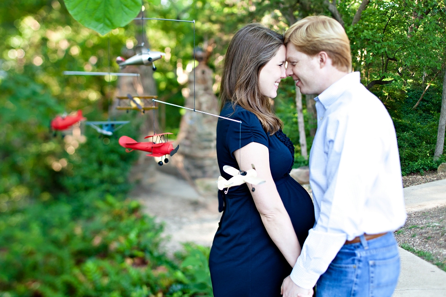 Lynn in Love Photo, Dallas Maternity Photographer with plane mobile