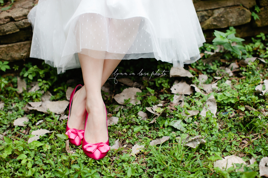 tealength bridal gown and pink bridal heels shoes by Lynn in Love Photo, Dallas and Houston Wedding Photographer