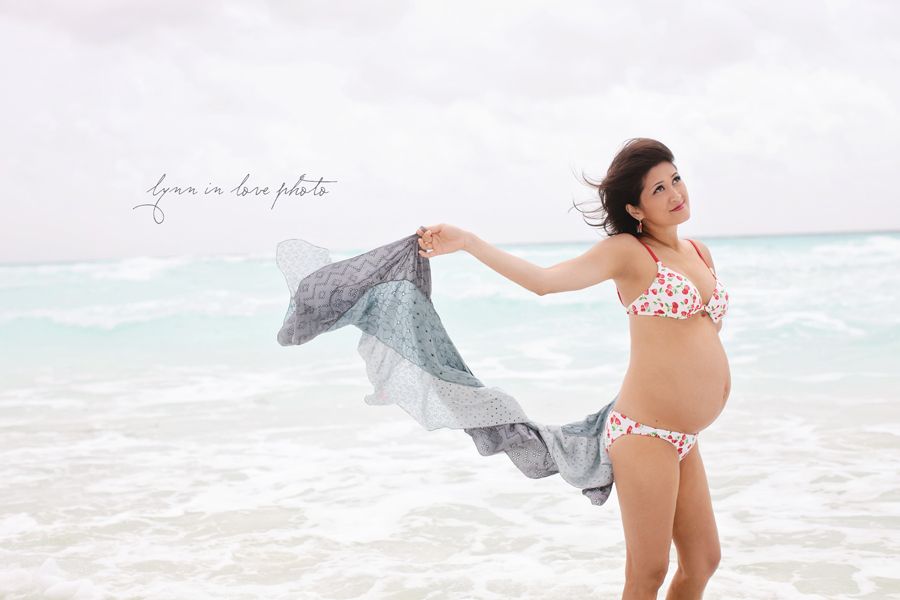 Beach maternity by Lynn in Love Photo, Dallas and Houston Maternity Photographer